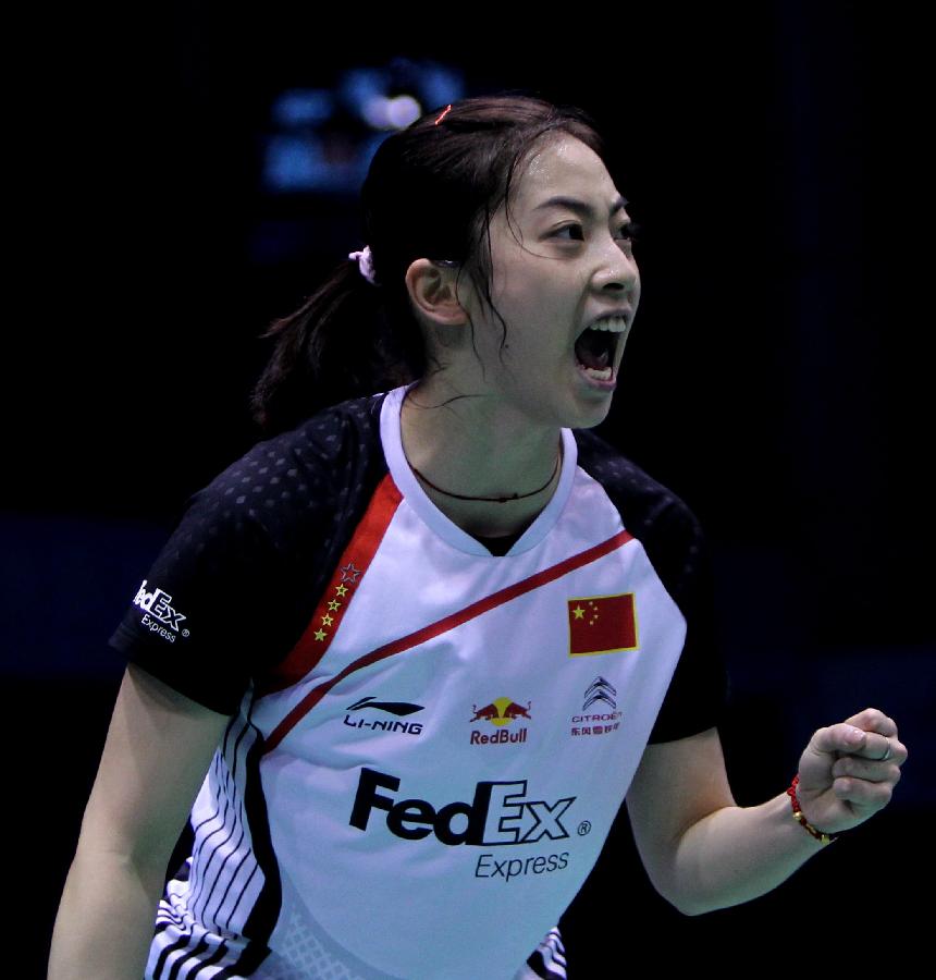 昂纳多门前 昂纳多门前